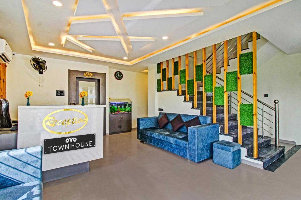 Townhouse Md Star Hotel Nagpur Exterior foto